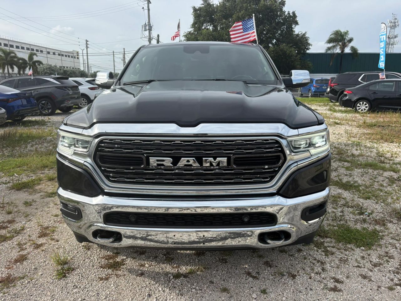ram ram 1500 2022 1C6SRFHT7NN184550 image ram ram 1500 2022 1C6SRFHT7NN184550 image